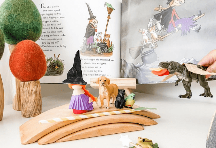  The Curated Parcel - Ten Ways To Use Peg Dolls by Bec @learning_in_colour