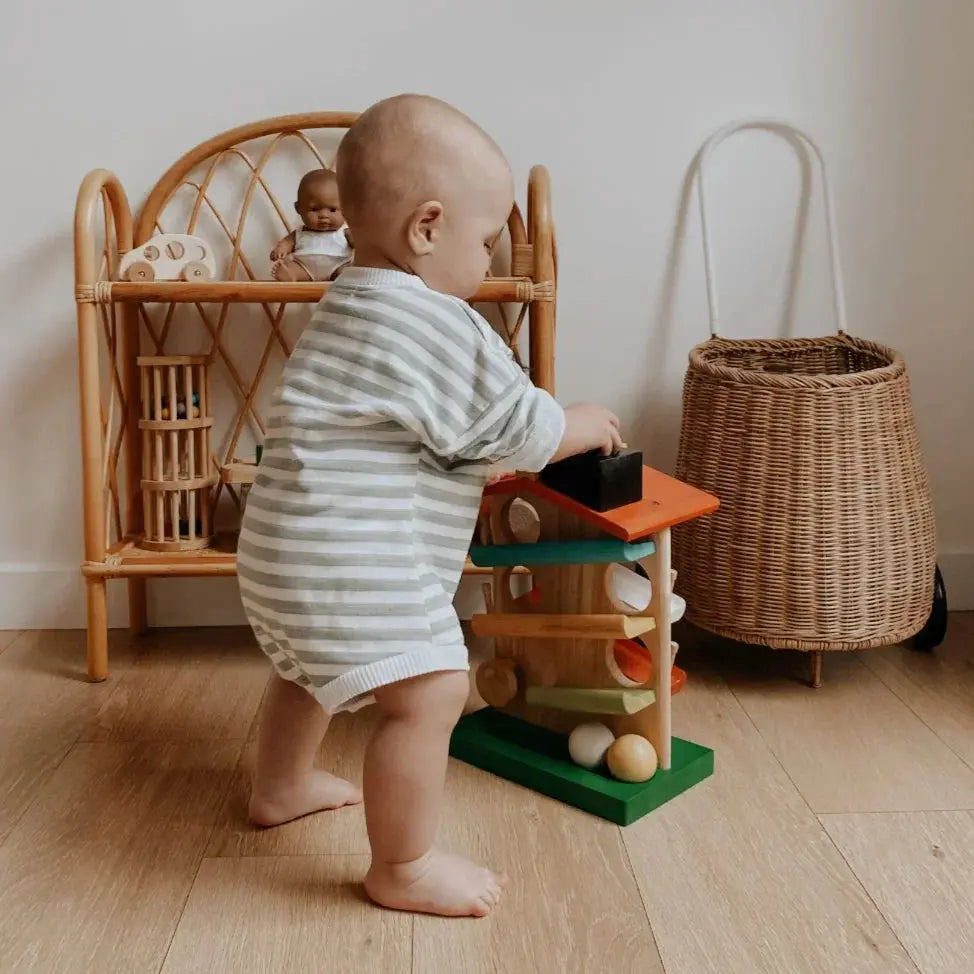 Qtoys // Ball Rolling House QToys