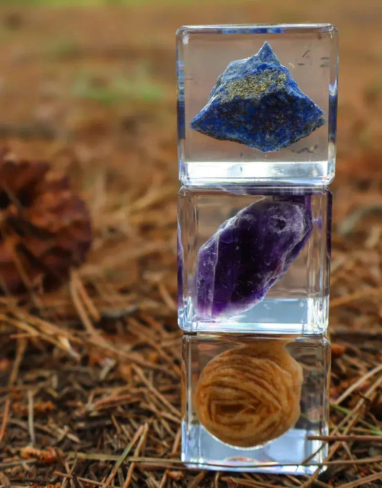 Our Earth Life // Trio Of Stones Specimens Our Earth Life