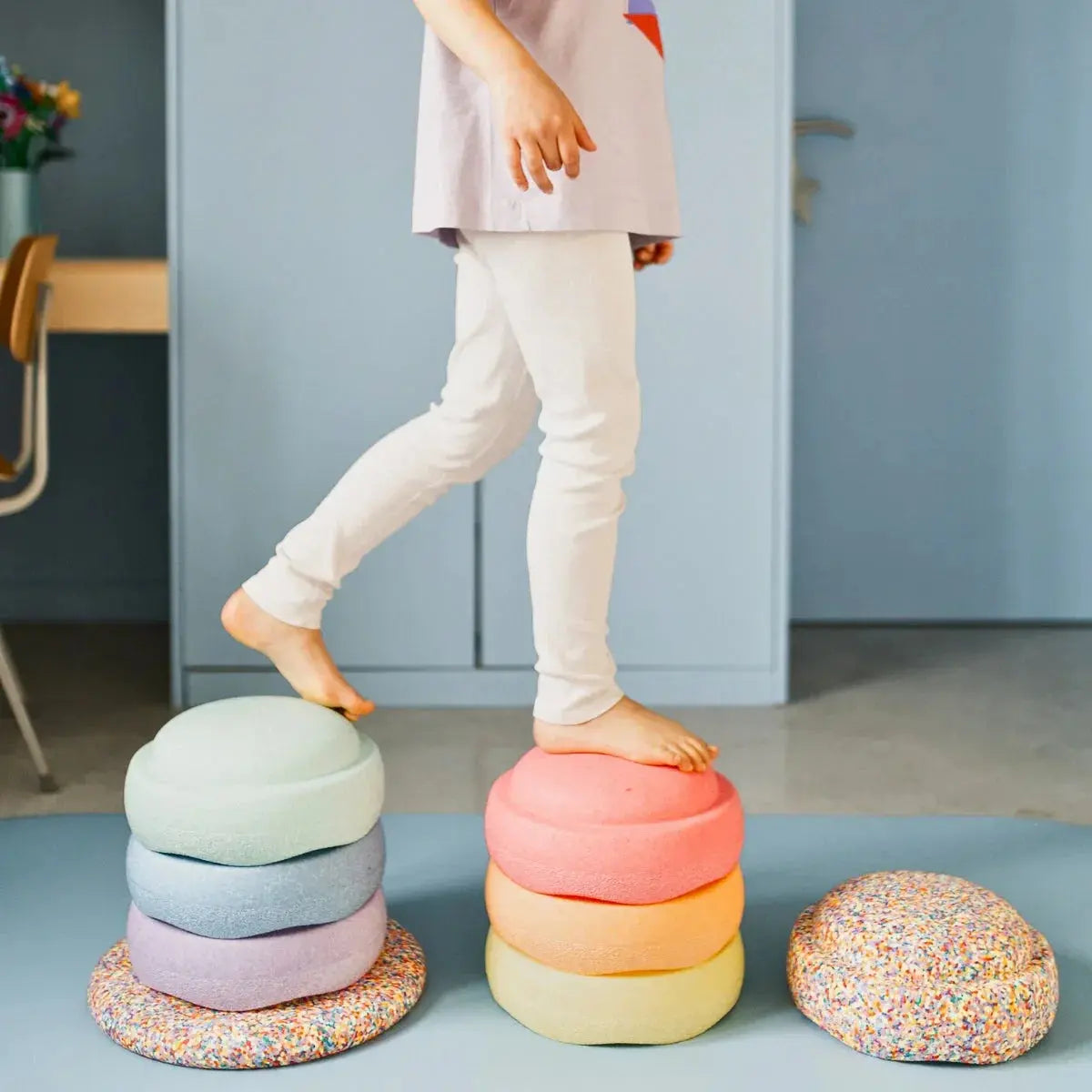 Stapelstein Balance Stepping Stones - Original + Board Combination, Set of 8, Rainbow Pastel Complete Stapelstein