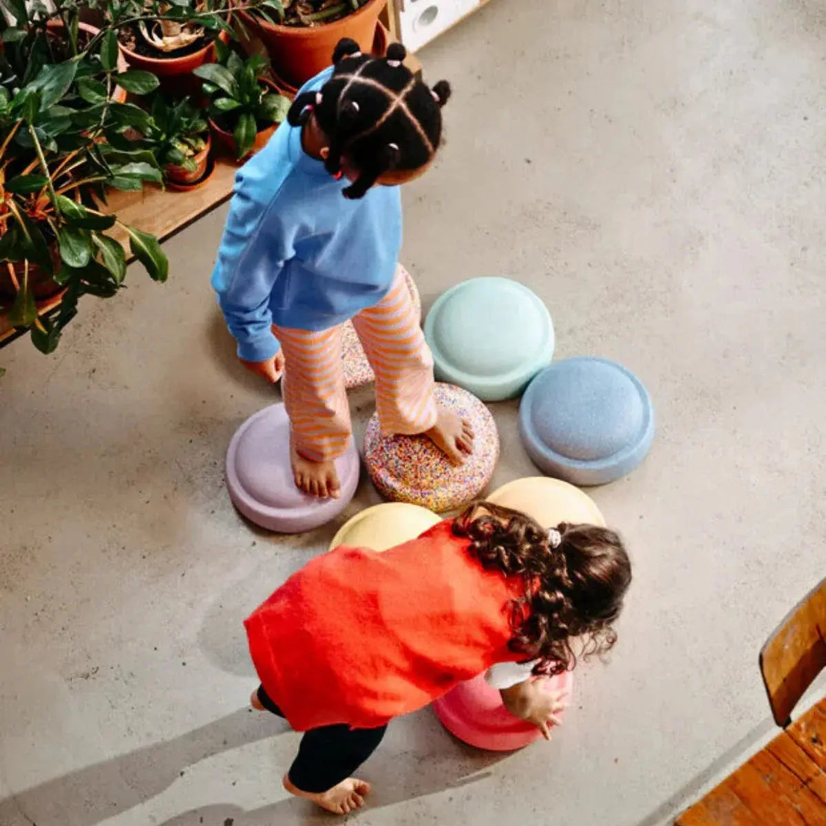 Stapelstein Balance Stepping Stones - Original + Board Combination, Set of 8, Rainbow Pastel Complete Stapelstein