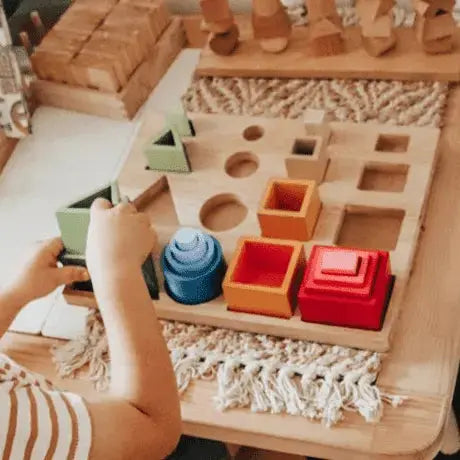 The Curated Parcel - 3D Nesting & Sorting Puzzle