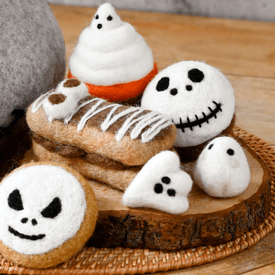 Felt Spooky Ghost Pumpkin Grazing Set