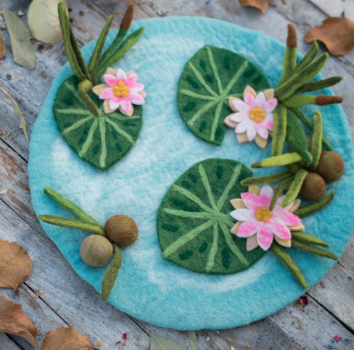 Lily Pad Pond Felt Habitat