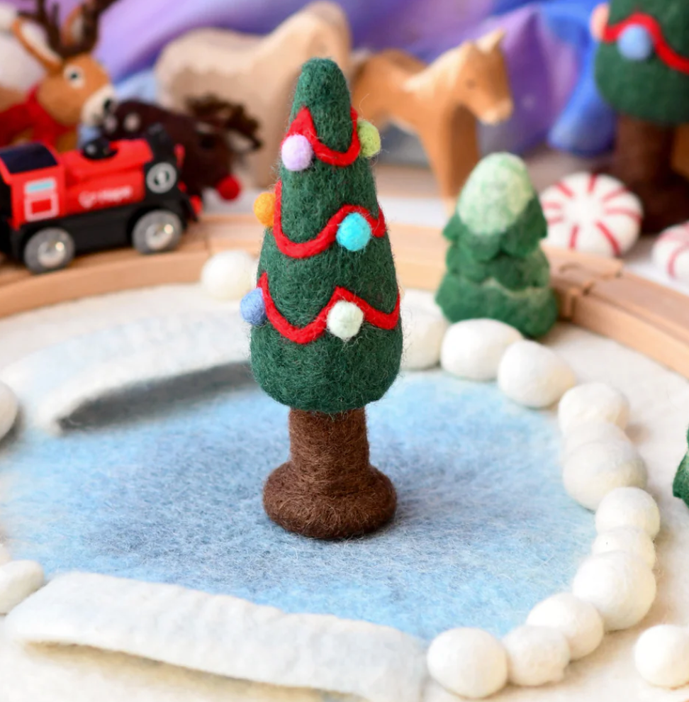Felt Christmas Tree With Colourful Dots