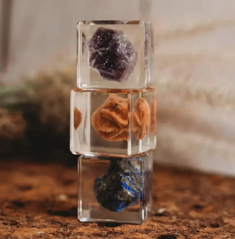 Our Earth Life // Trio Of Stones Specimens Our Earth Life