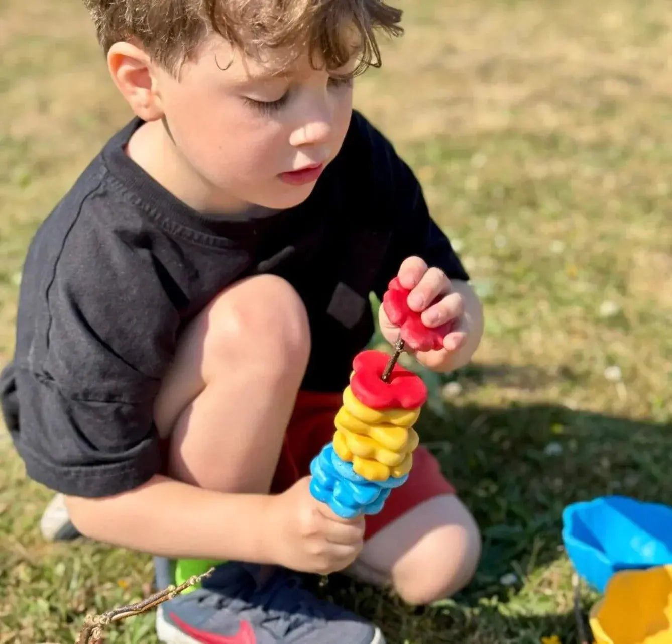 Yellow Door // Flower Stones and Bowls - 20pcs Yellow Door