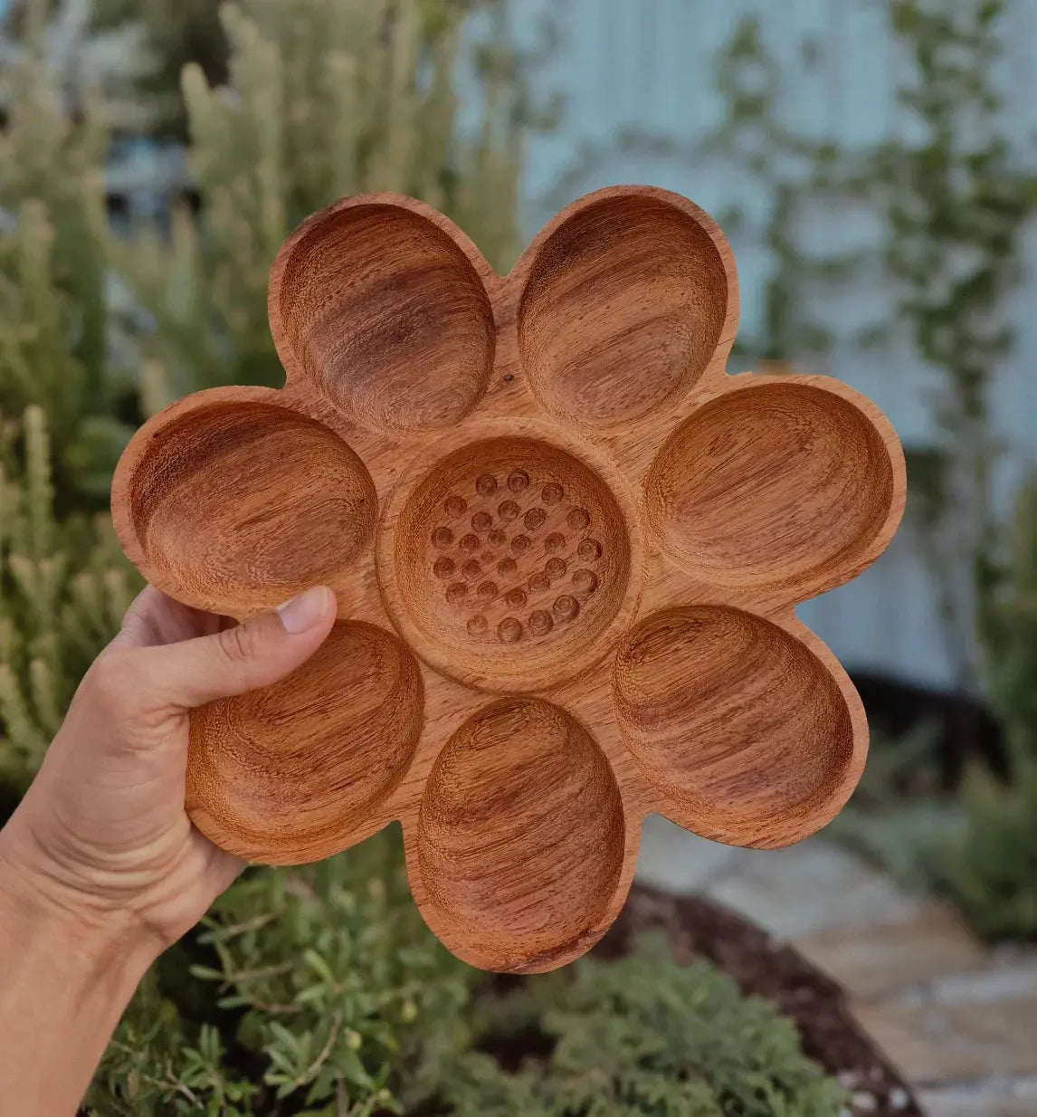 Evergreen Child // Daisy Bloom Tray ** PRE-ORDER** The Curated Parcel