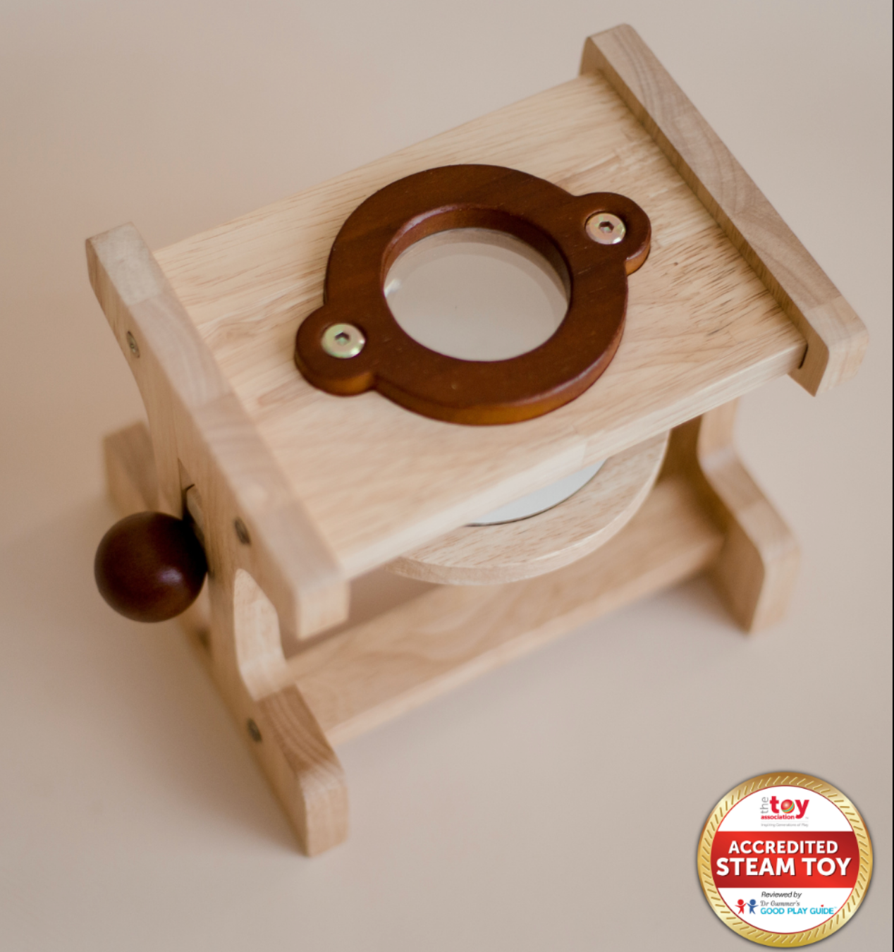 Qtoys // Natural Wooden Microscope STEM QToys