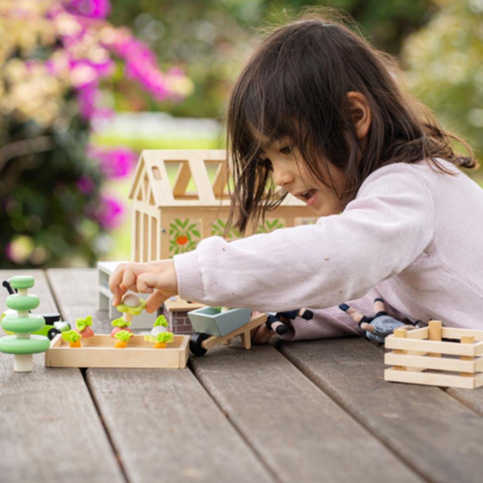 Le Van Toy | Greenhouse With Garden Set Le Toy Van