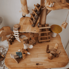 Qtoys // Adventure Tree House