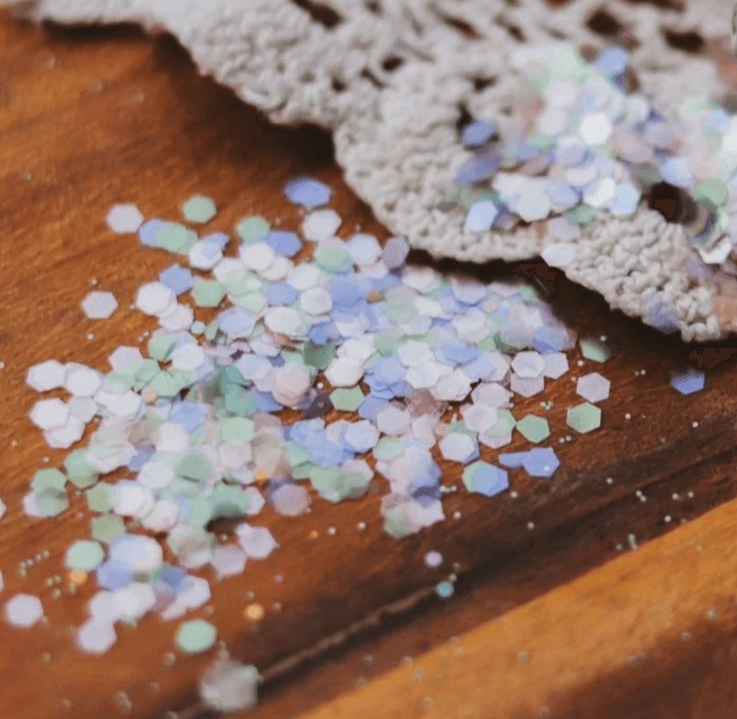 The Curated Parcel - Bio Glitter -Mermaid 