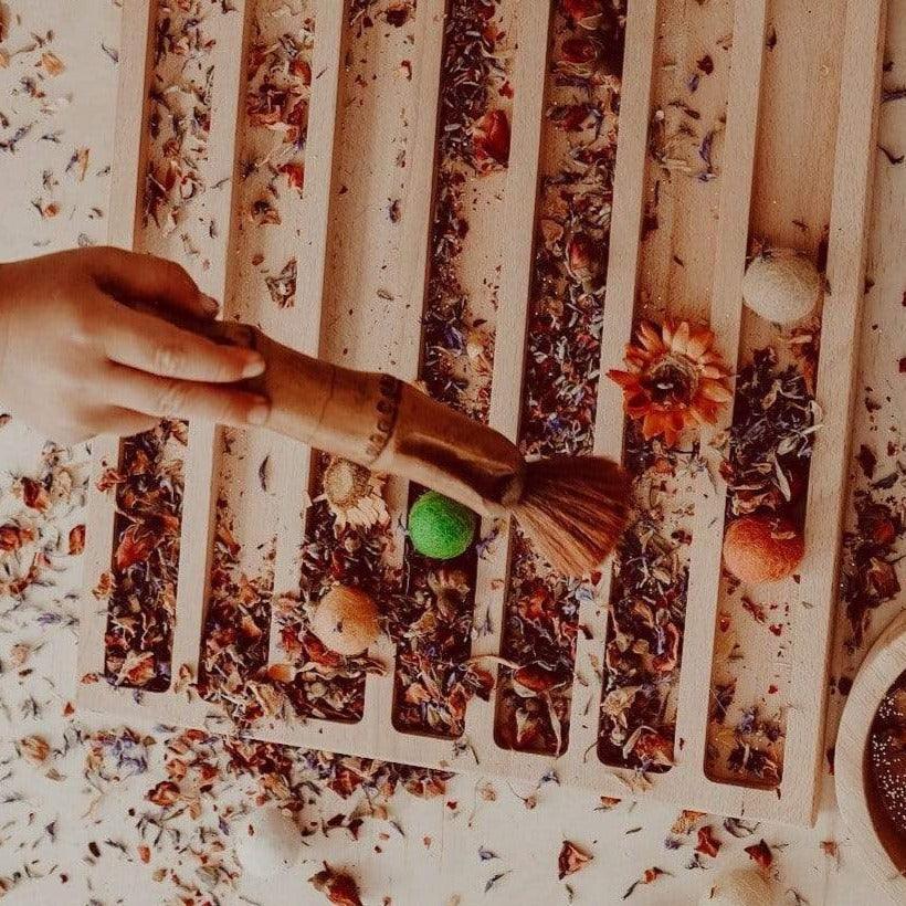 The Curated Parcel - Chunky Bamboo Brush 