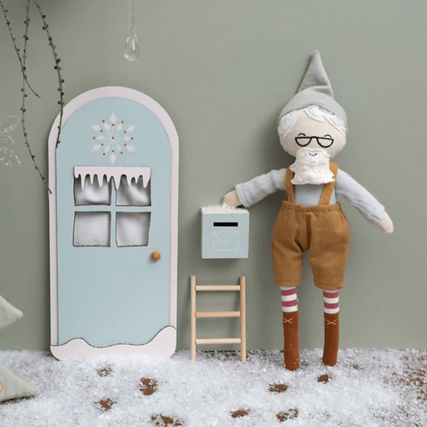 The Curated Parcel - Fabelab // Santa&#39;s Door (Winter Wonderland) 