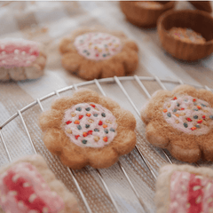 The Curated Parcel - Felt 100s and 1000s Biscuits (Set of 3) 