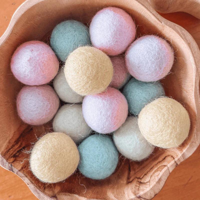 The Curated Parcel - Felt Balls 3cm 