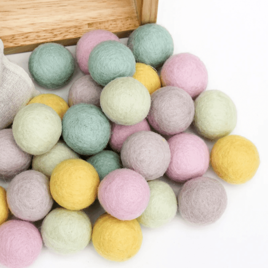 The Curated Parcel - Felt Balls 3cm 