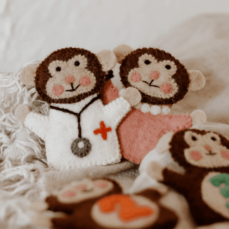 The Curated Parcel - Felt Finger Puppet - Five Little Monkeys Set 
