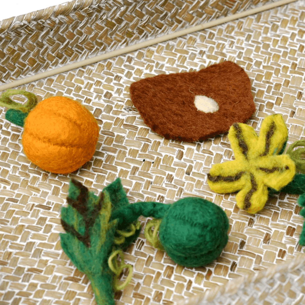 The Curated Parcel - Felt Lifecycle // Pumpkin 