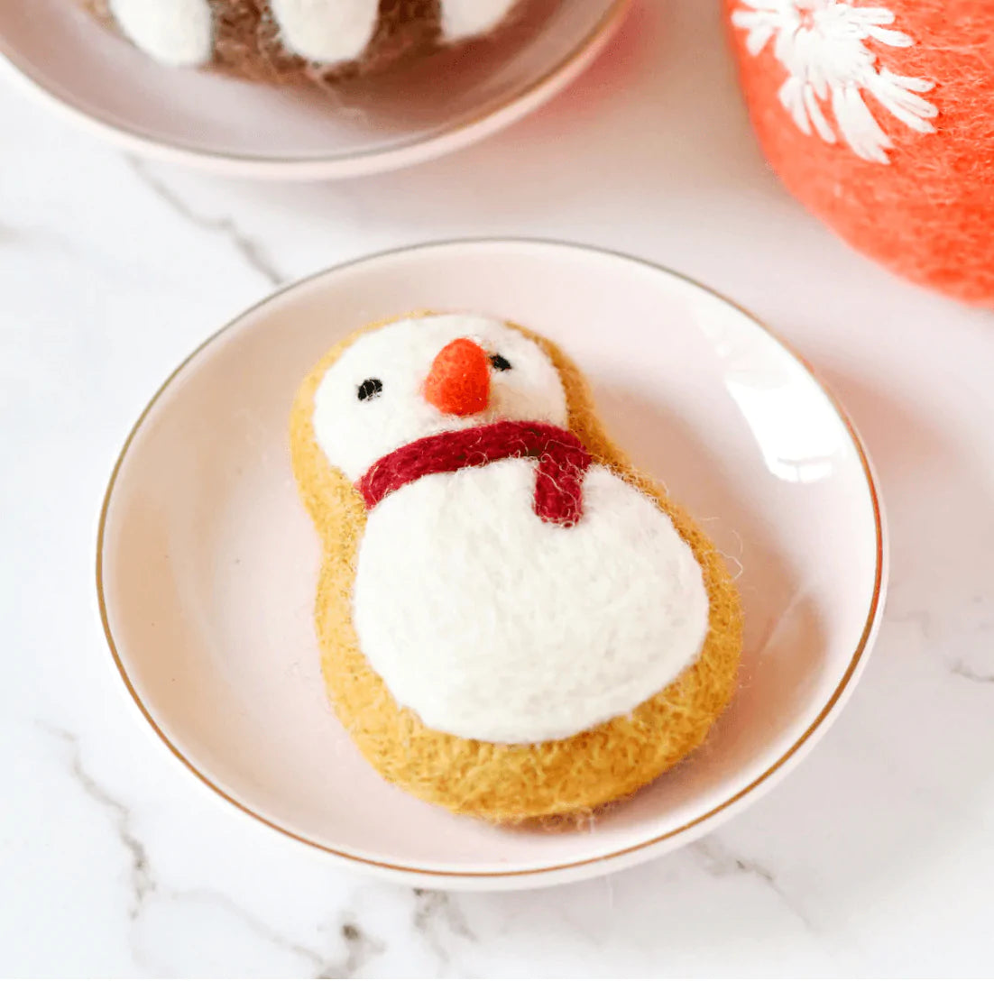 The Curated Parcel - Felt Snowman Cookie 