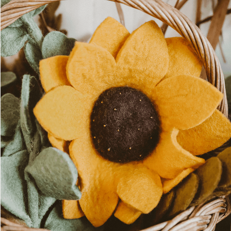 The Curated Parcel - Felt Sunflower 