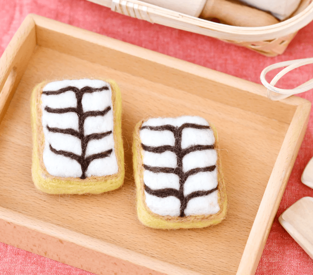 The Curated Parcel - Felt Vanilla Slice 