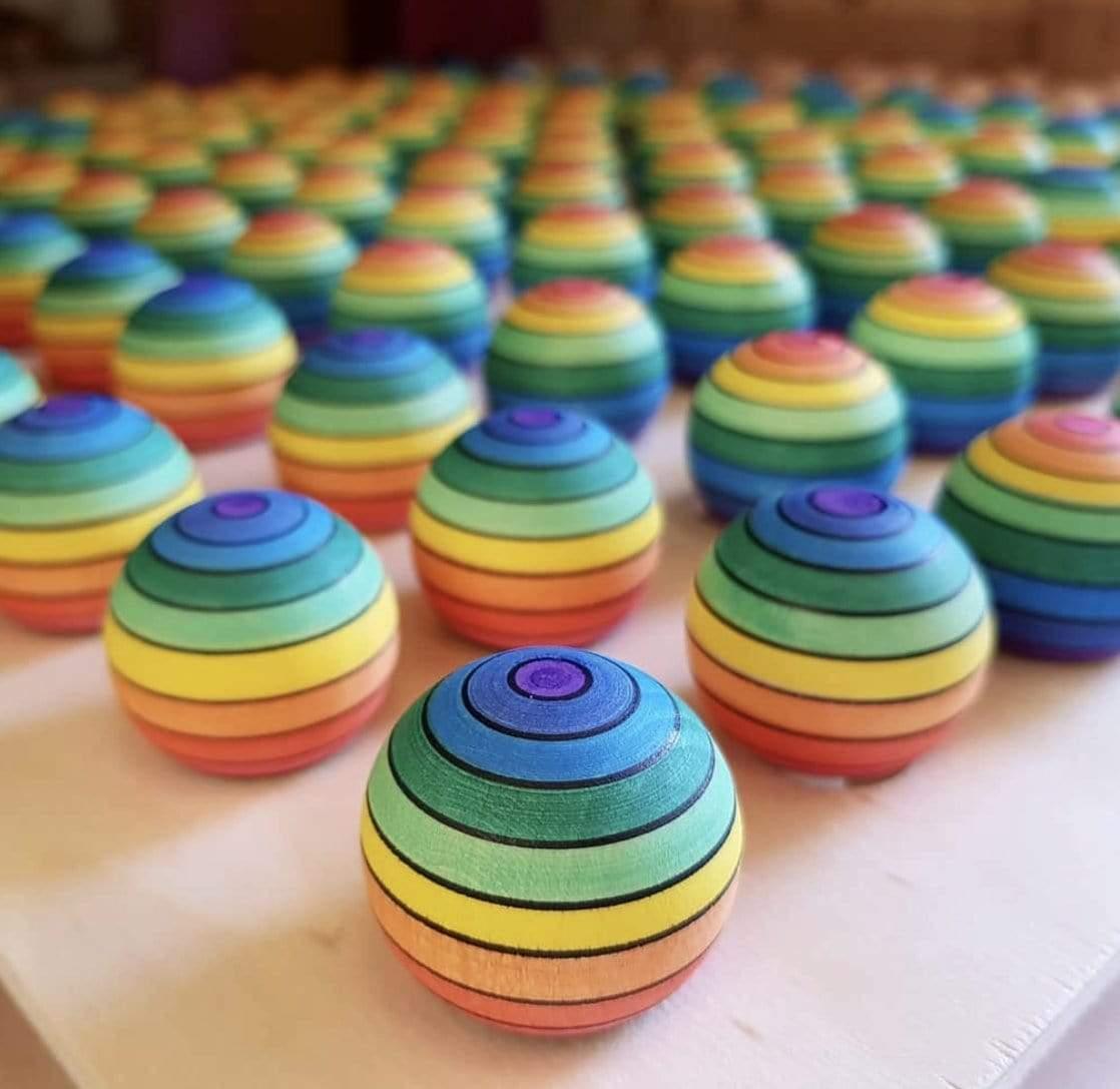 The Curated Parcel - Mader // Rainbow Spinning Turn Top 