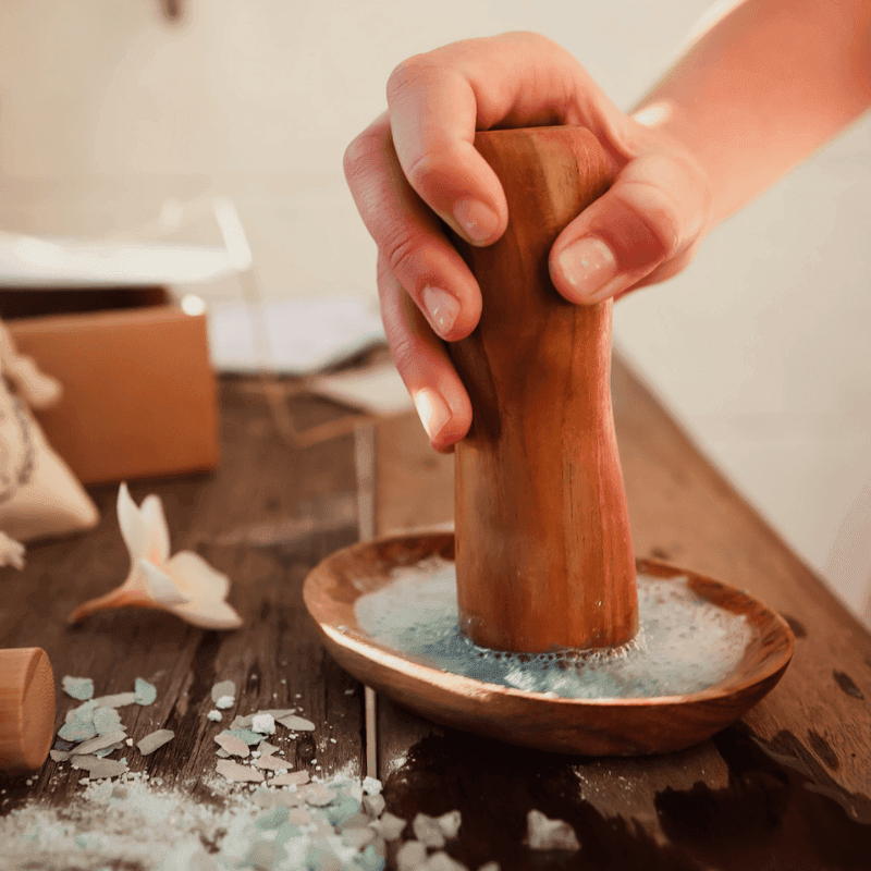 The Curated Parcel - Pigment & Potions Mixing Set 