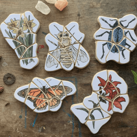 The Curated Parcel - Pocket Tiny Bug Puzzles 