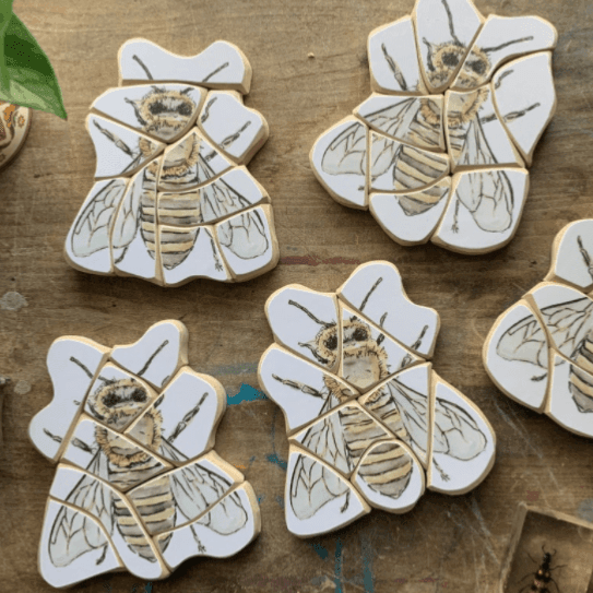 The Curated Parcel - Pocket Tiny Bug Puzzles 