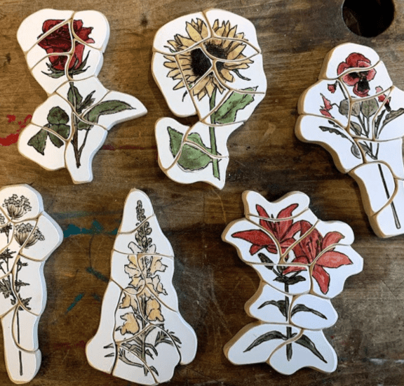 The Curated Parcel - Pocket Tiny Flower Puzzles 