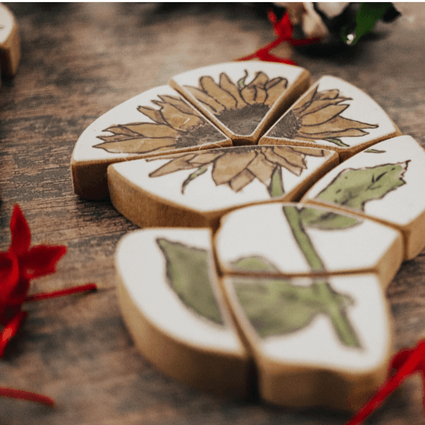 The Curated Parcel - Pocket Tiny Flower Puzzles 