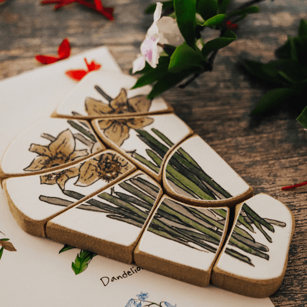 The Curated Parcel - Pocket Tiny Flower Puzzles 