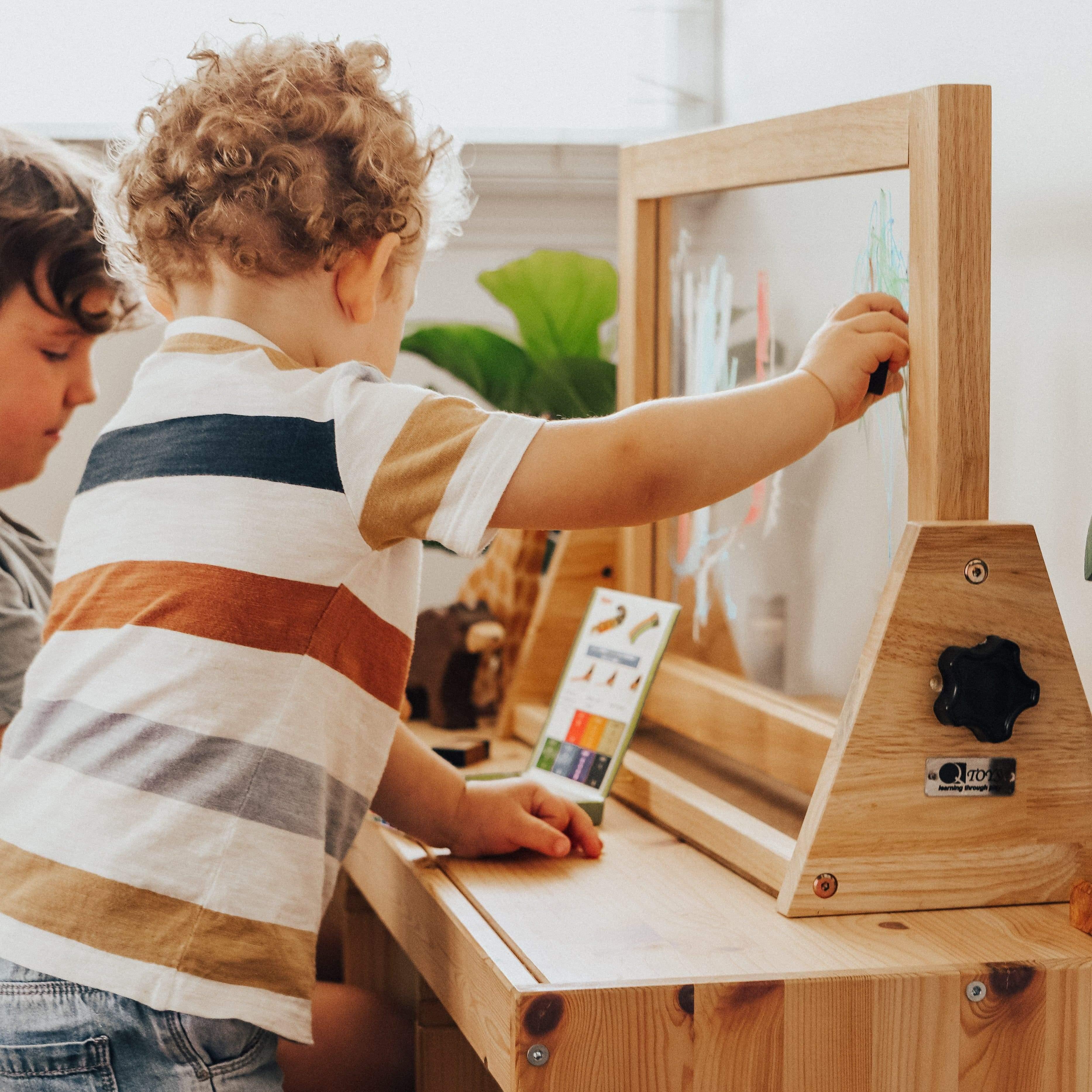 The Curated Parcel - Tabletop 4 In 1 Easel Board 