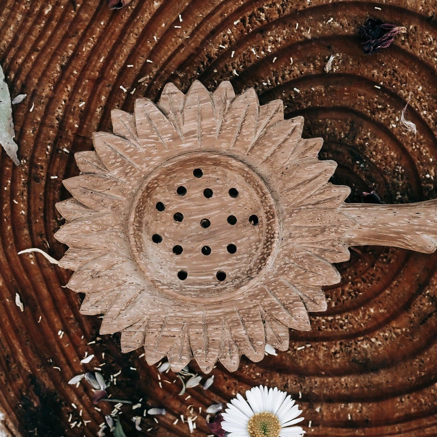 The Curated Parcel - Wild Tree Tools  // Sunflower Slotted Duo Spoon ⓒ 